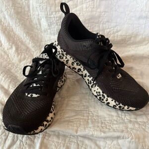 Brooks Black and White Patterned Sneakers